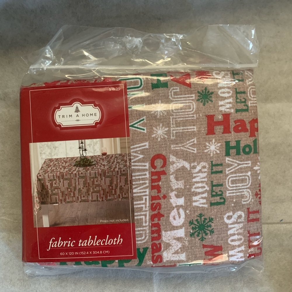 NWT Trim A Home HOLLY JOLLY Holiday Fabric Tablecloth